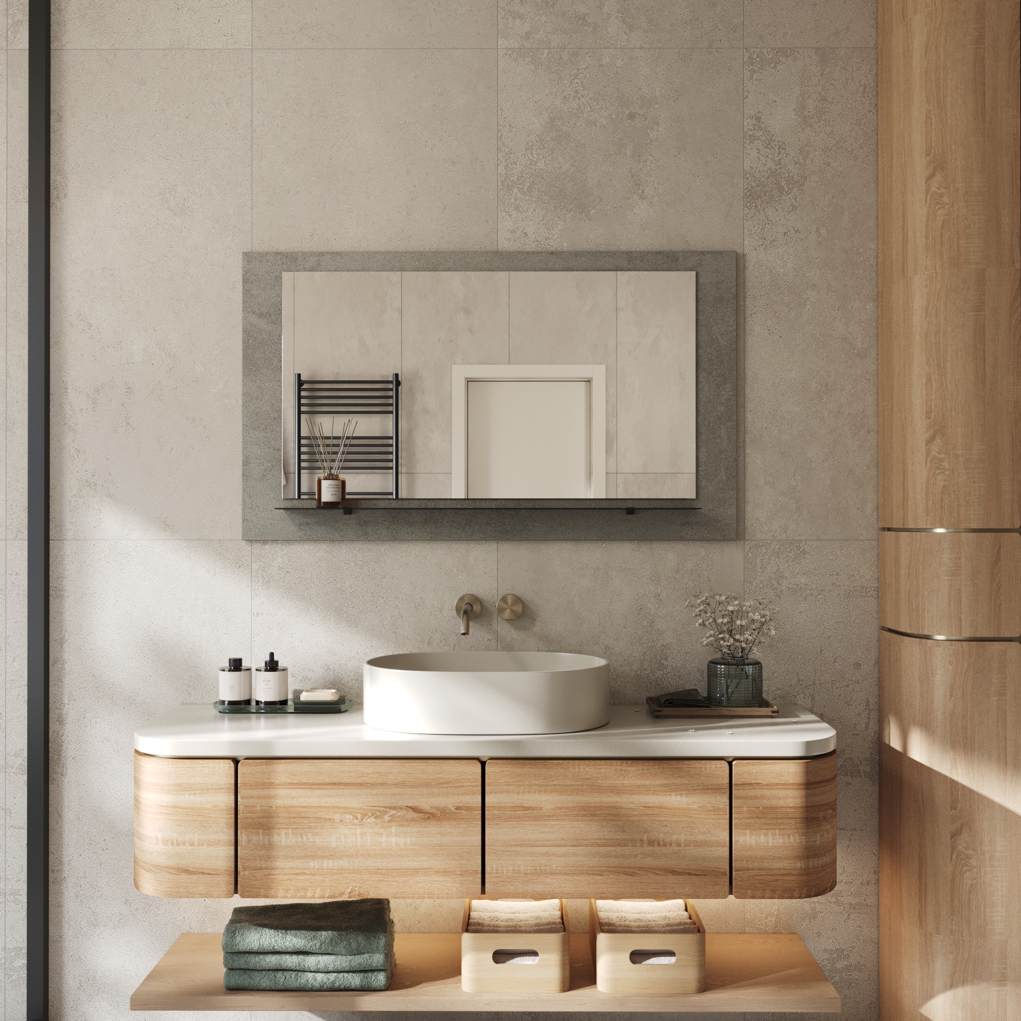 Wandspiegel Anina auf dekorativen Holzplatte im modernen Stil mit elegantem Rahmen und Befestigung